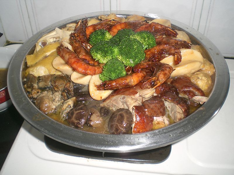 800px-HK_Food_Poon_Choi_Pen_Cai_Big_Bowl_Feast_Cafe_de_Coral